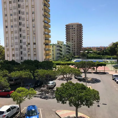 Apartamento Luminoso Con Piscina